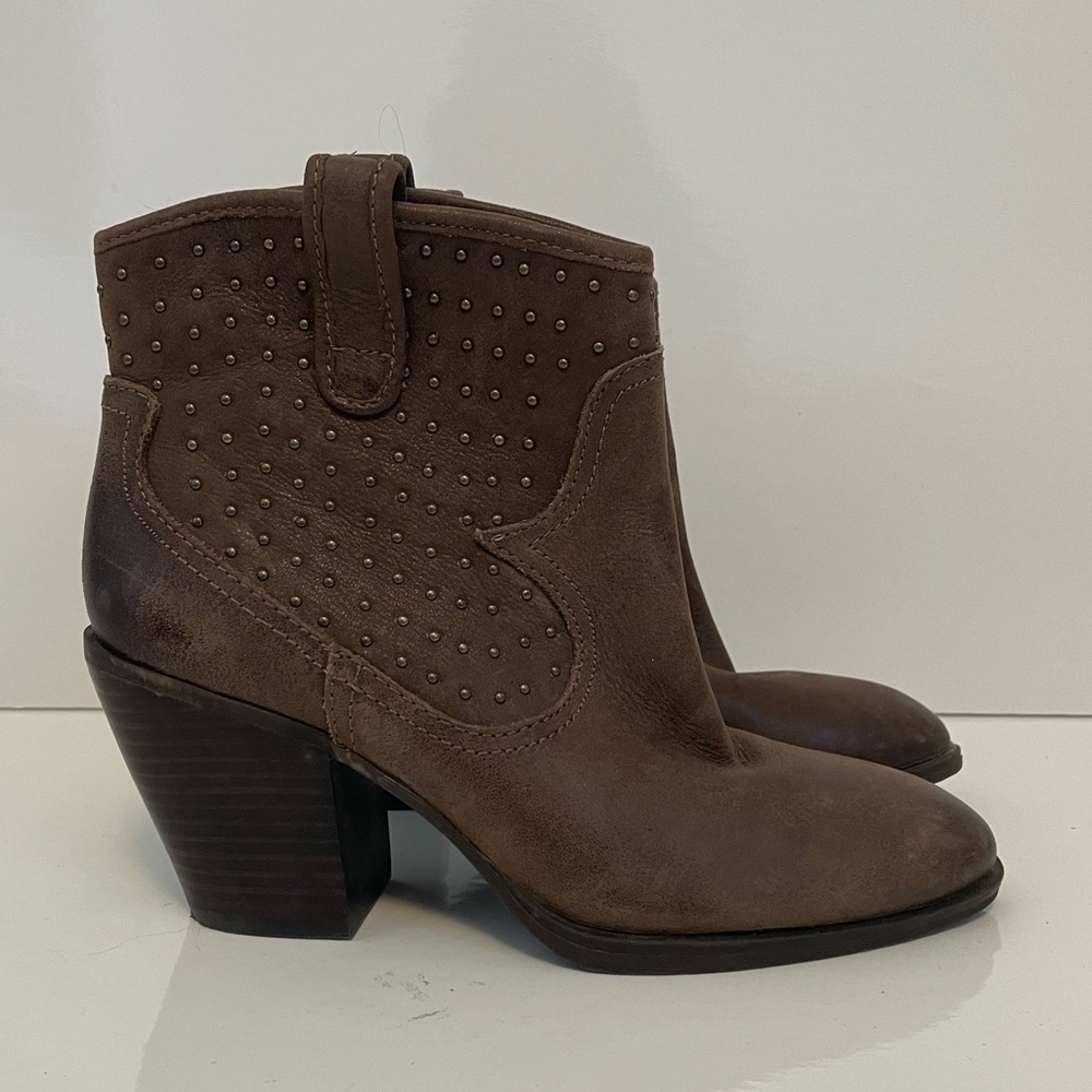 Jessica Simpson cowboy bootie
